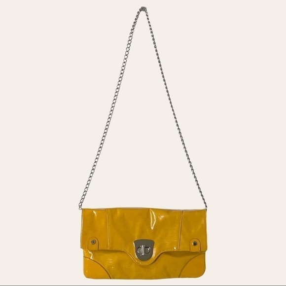 Steve Madden Handbags - Steve Madden Glossy Patent Mustard Yellow Chain Link Crossbody Bag